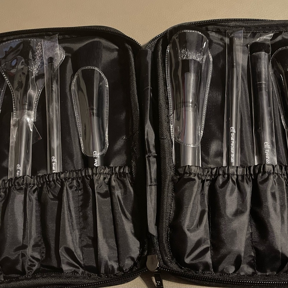 Black Makeup Brush Set